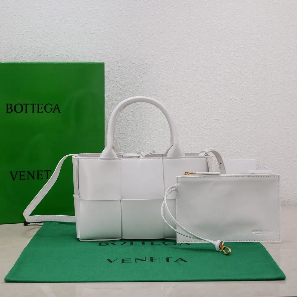 mini white